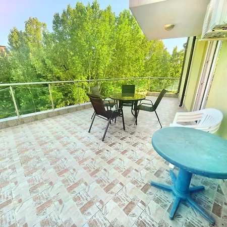 Apartment In Solmarin Complex, Sunny *